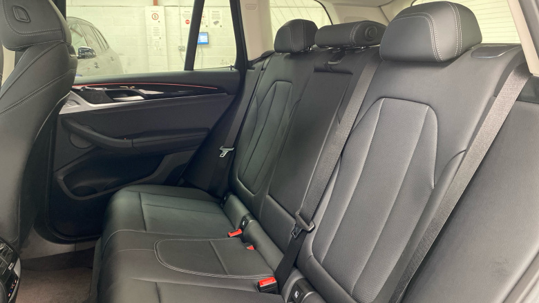 BMW X3 xDrive20i MHT xLine 5dr Step Auto Petrol Estate